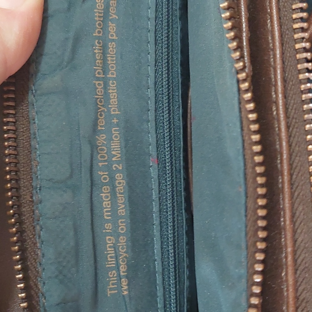 Genuine Matt & Nat crossbody purse - Picture 4 of 5